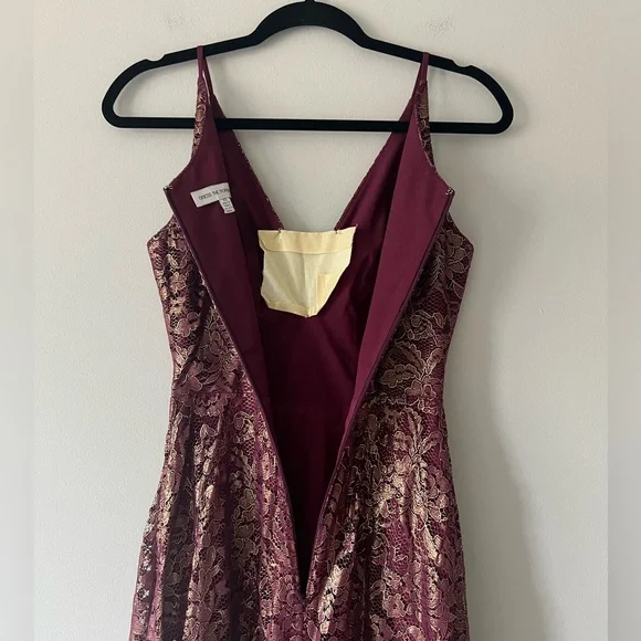 Dress the Population Blair Embellished Cocktail Dress Lace XS Modest Neckline